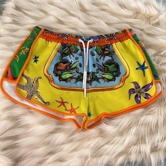 VERSACE NEW shorts authentic 100% - Picture 2 of 14